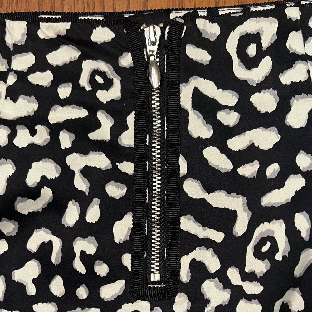 White House Black Market‎ Leopard Print Strech Cotton Lined Pencil Skirt Size 0